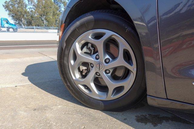 used 2023 Chrysler Pacifica car, priced at $24,971