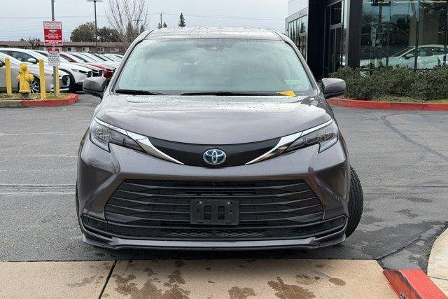 used 2024 Toyota Sienna car, priced at $36,771