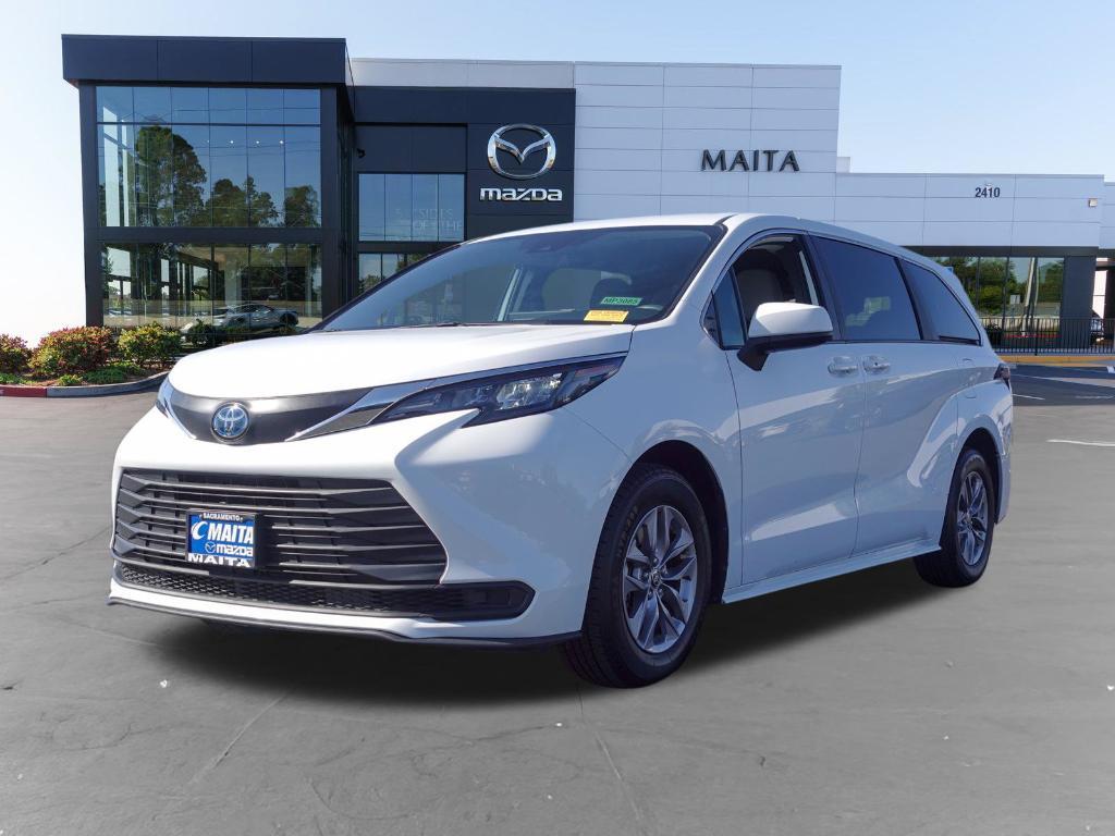 used 2025 Toyota Sienna car, priced at $39,631