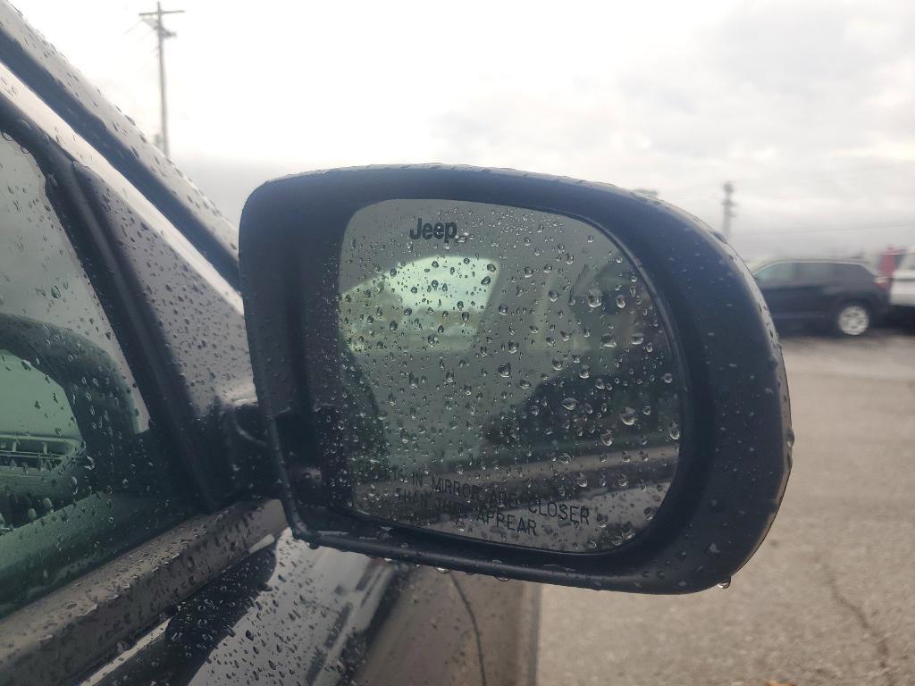 new 2025 Jeep Compass car, priced at $28,090