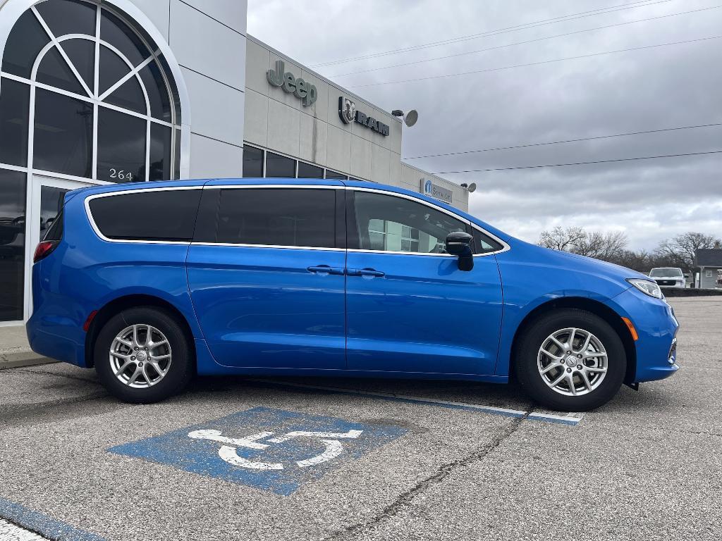new 2026 Chrysler Pacifica car, priced at $46,114
