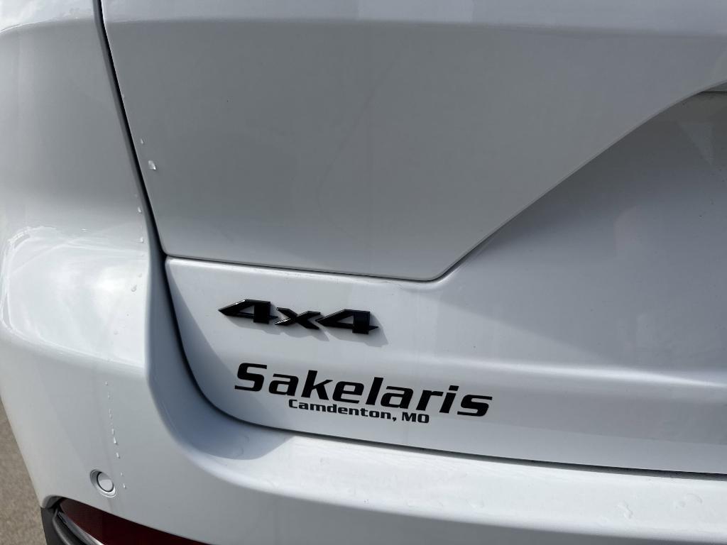 new 2025 Jeep Grand Cherokee car, priced at $39,997