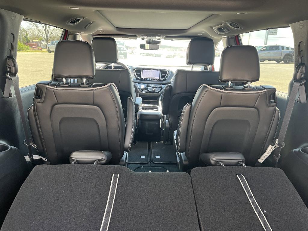 new 2026 Chrysler Pacifica car