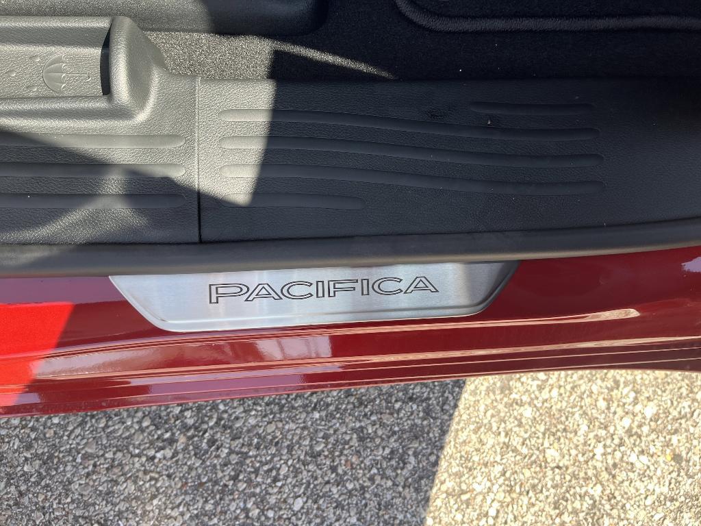 new 2026 Chrysler Pacifica car