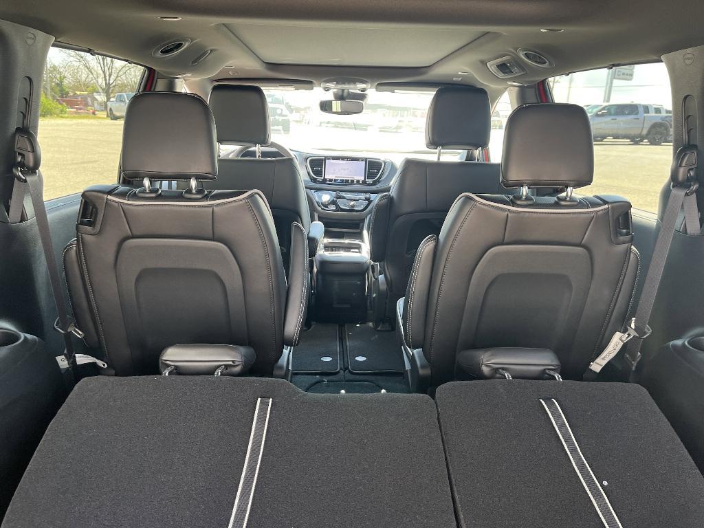 new 2026 Chrysler Pacifica car