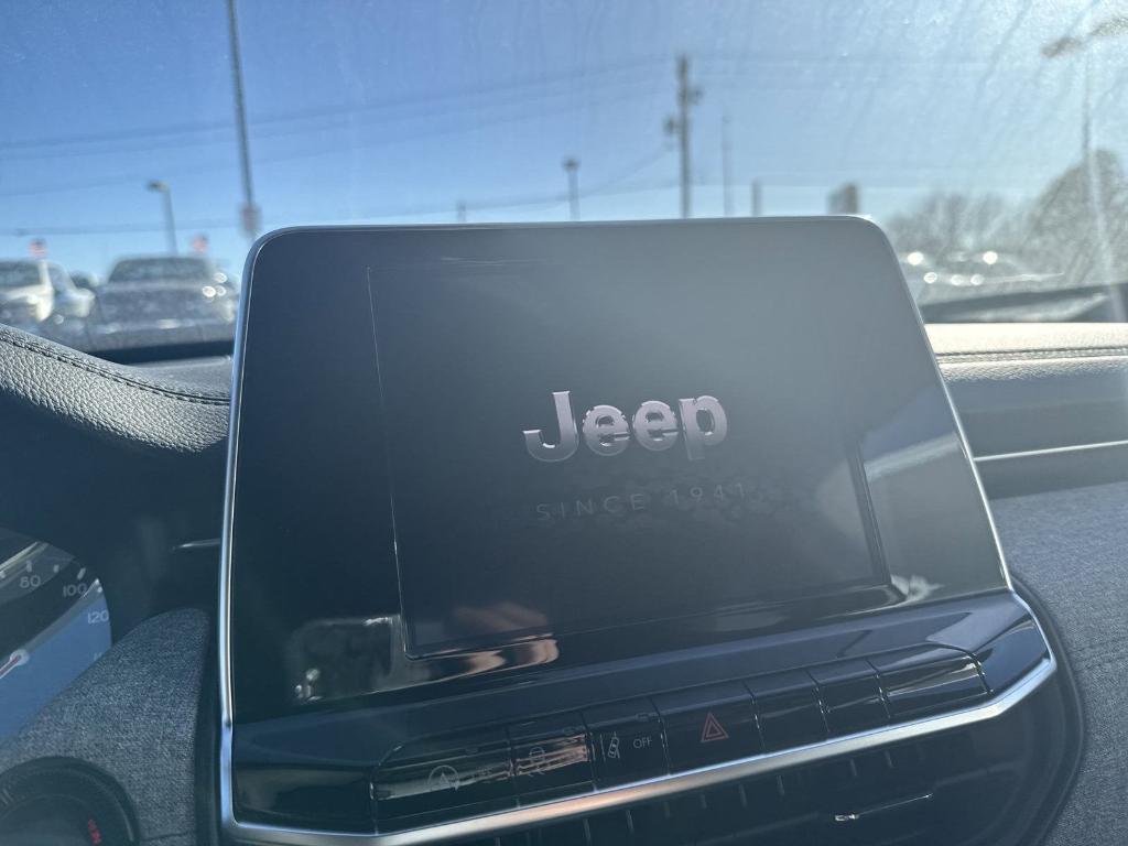 new 2025 Jeep Compass car, priced at $25,843