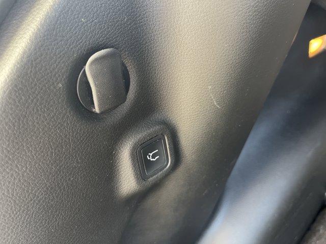 used 2023 Jeep Compass car, priced at $17,875