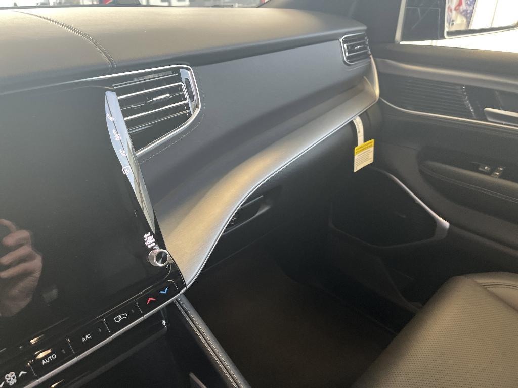 new 2026 Jeep Grand Wagoneer L car