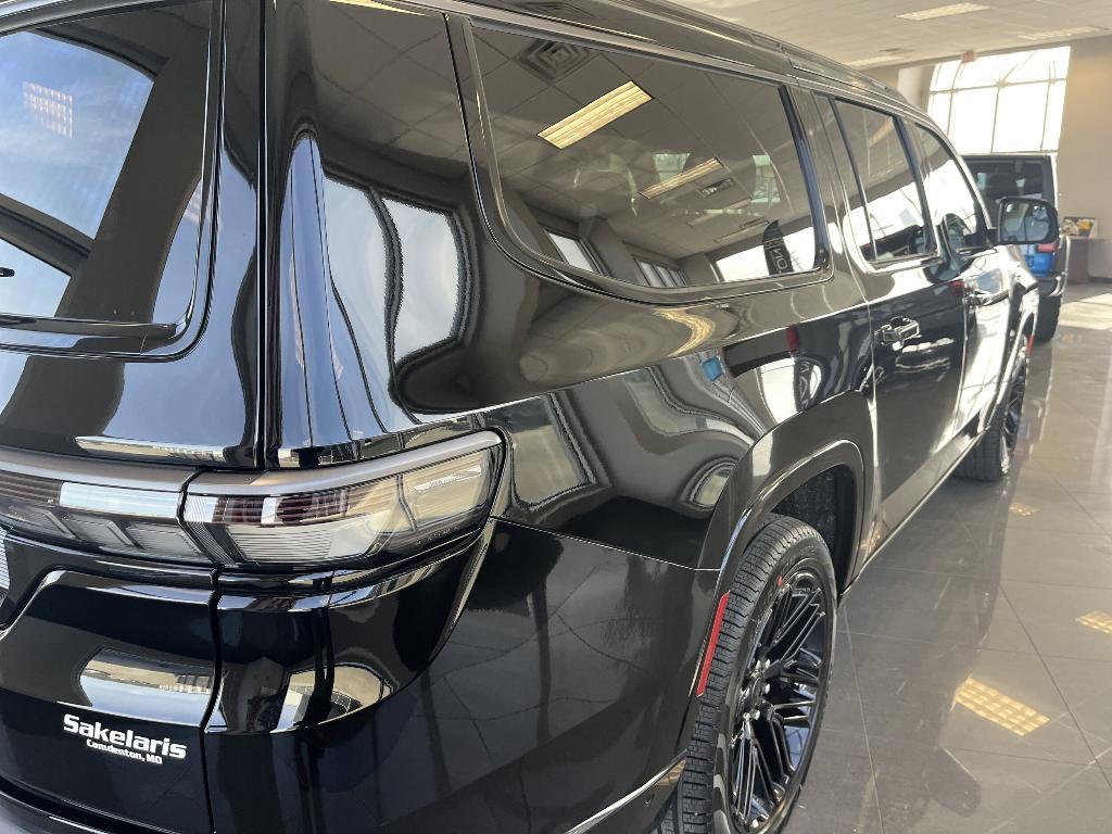 new 2026 Jeep Grand Wagoneer L car