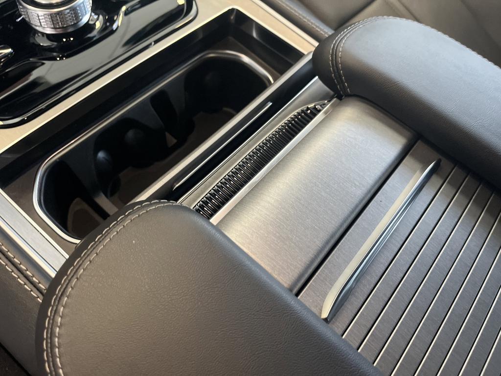 new 2026 Jeep Grand Wagoneer L car