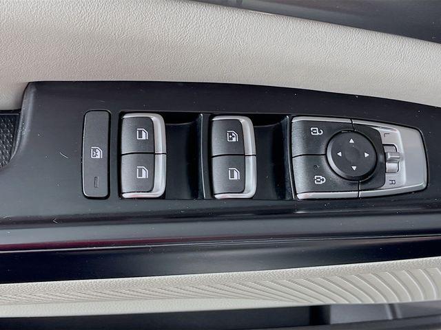 used 2023 Kia Carnival car, priced at $26,900