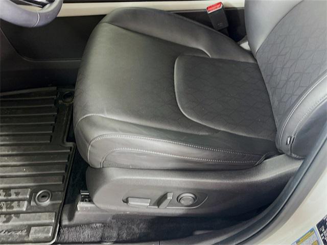 used 2024 Kia Carnival car, priced at $29,900