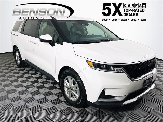 used 2024 Kia Carnival car, priced at $29,900