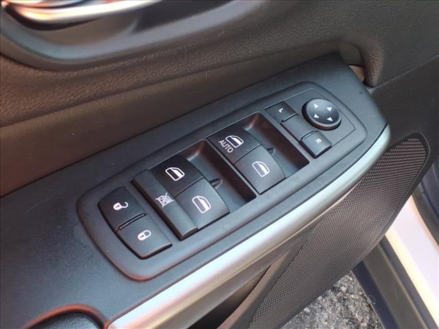 used 2020 Jeep Cherokee car, priced at $15,150