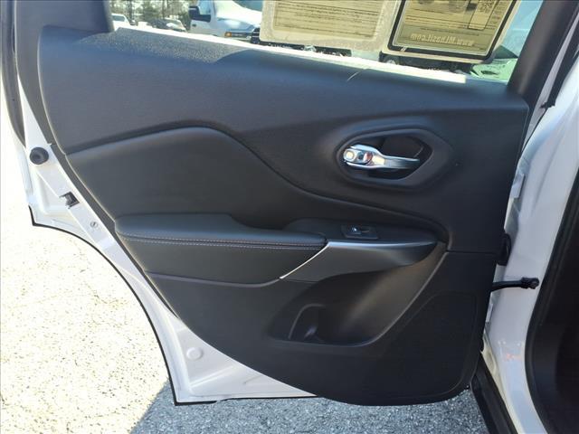 used 2020 Jeep Cherokee car, priced at $15,150