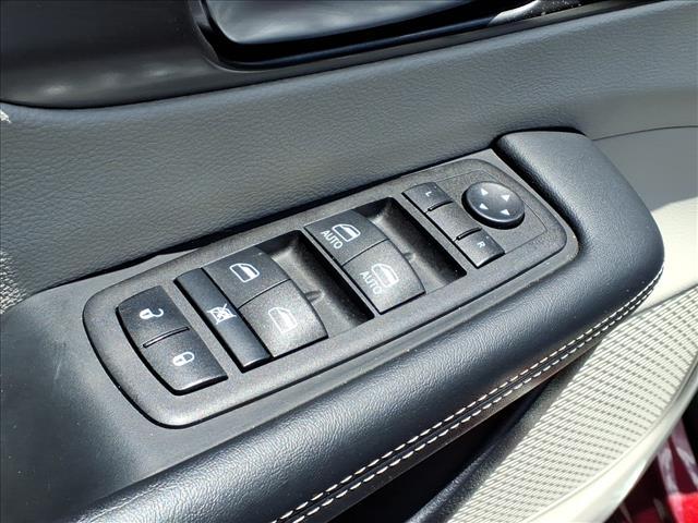 used 2023 Chrysler Pacifica car, priced at $22,874
