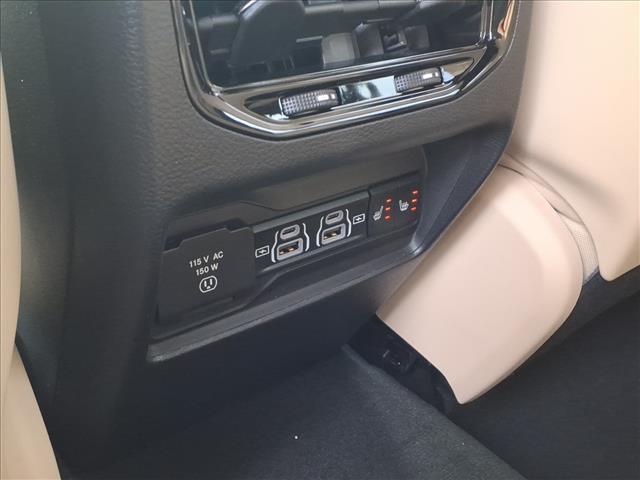 new 2025 Jeep Grand Cherokee car, priced at $33,118