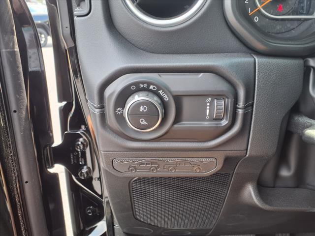 new 2025 Jeep Gladiator car, priced at $37,485