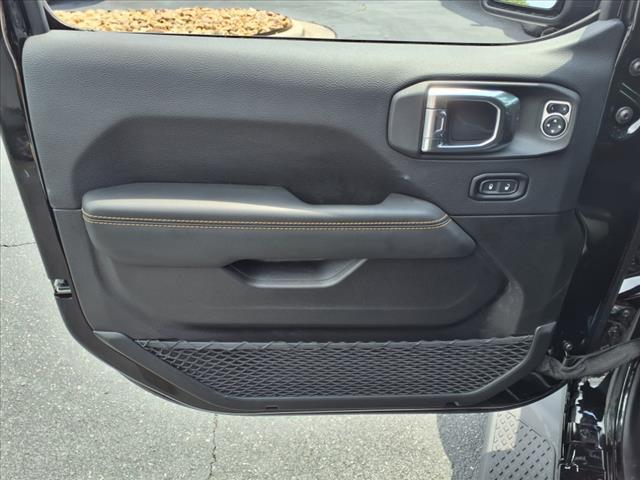 new 2025 Jeep Gladiator car, priced at $37,485