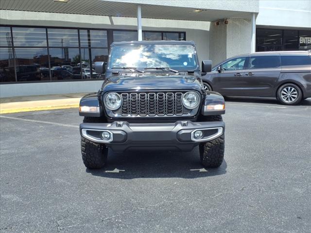 new 2025 Jeep Gladiator car, priced at $37,485