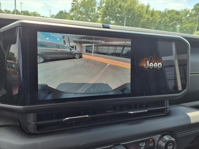 new 2025 Jeep Gladiator car, priced at $37,485