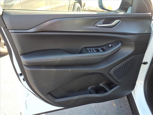 new 2025 Jeep Grand Cherokee L car, priced at $37,895