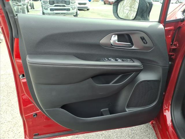 new 2026 Chrysler Pacifica car, priced at $40,250