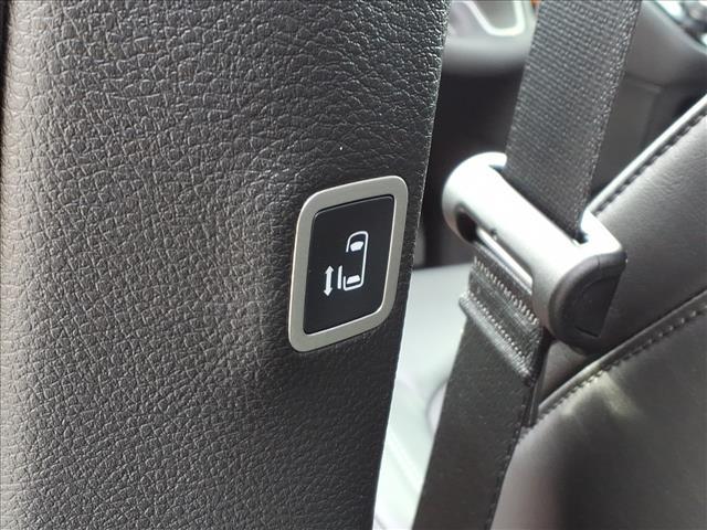 new 2026 Chrysler Pacifica car, priced at $40,250