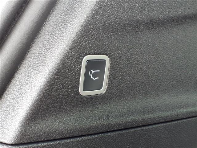 new 2026 Chrysler Pacifica car, priced at $40,250