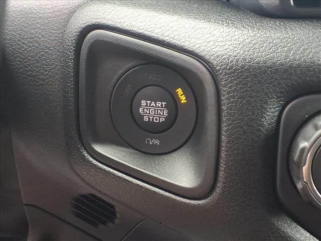 new 2025 Jeep Wrangler car, priced at $41,102