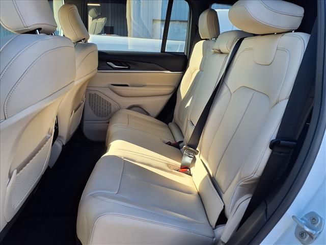 new 2025 Jeep Grand Cherokee car, priced at $38,471