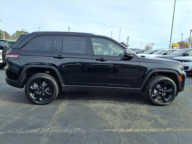 new 2025 Jeep Grand Cherokee car, priced at $35,725