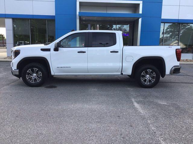 new 2026 GMC Sierra 1500 car, priced at $52,350