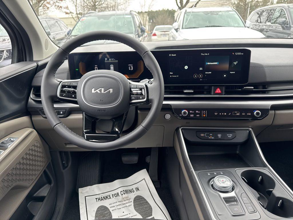 new 2026 Kia Carnival Hybrid car, priced at $40,016