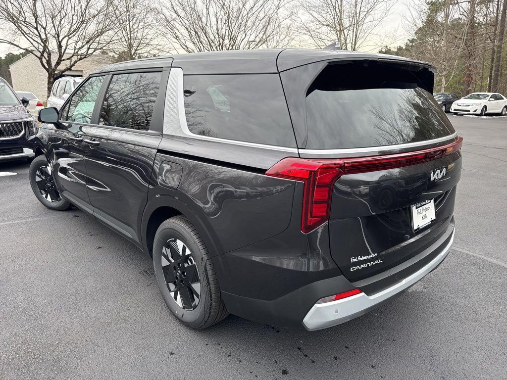 new 2026 Kia Carnival Hybrid car, priced at $40,016