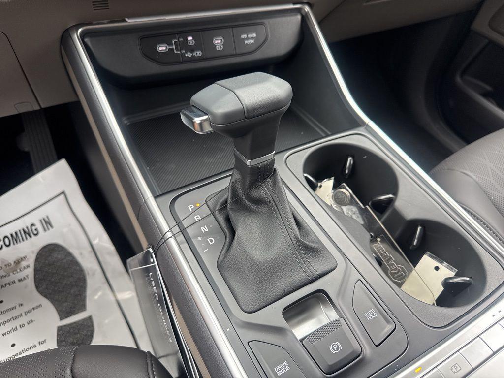 new 2026 Kia Carnival car, priced at $38,930