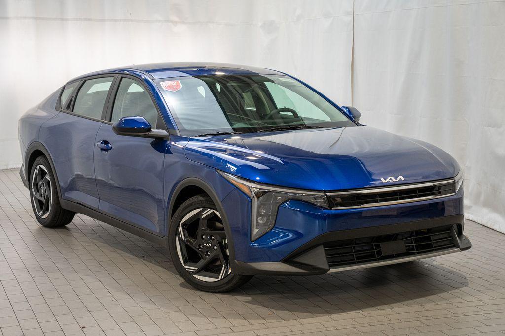 new 2025 Kia K4 car, priced at $23,357
