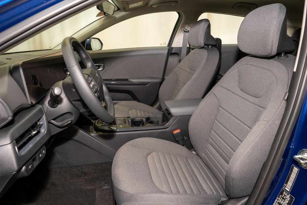 new 2025 Kia K4 car, priced at $23,357