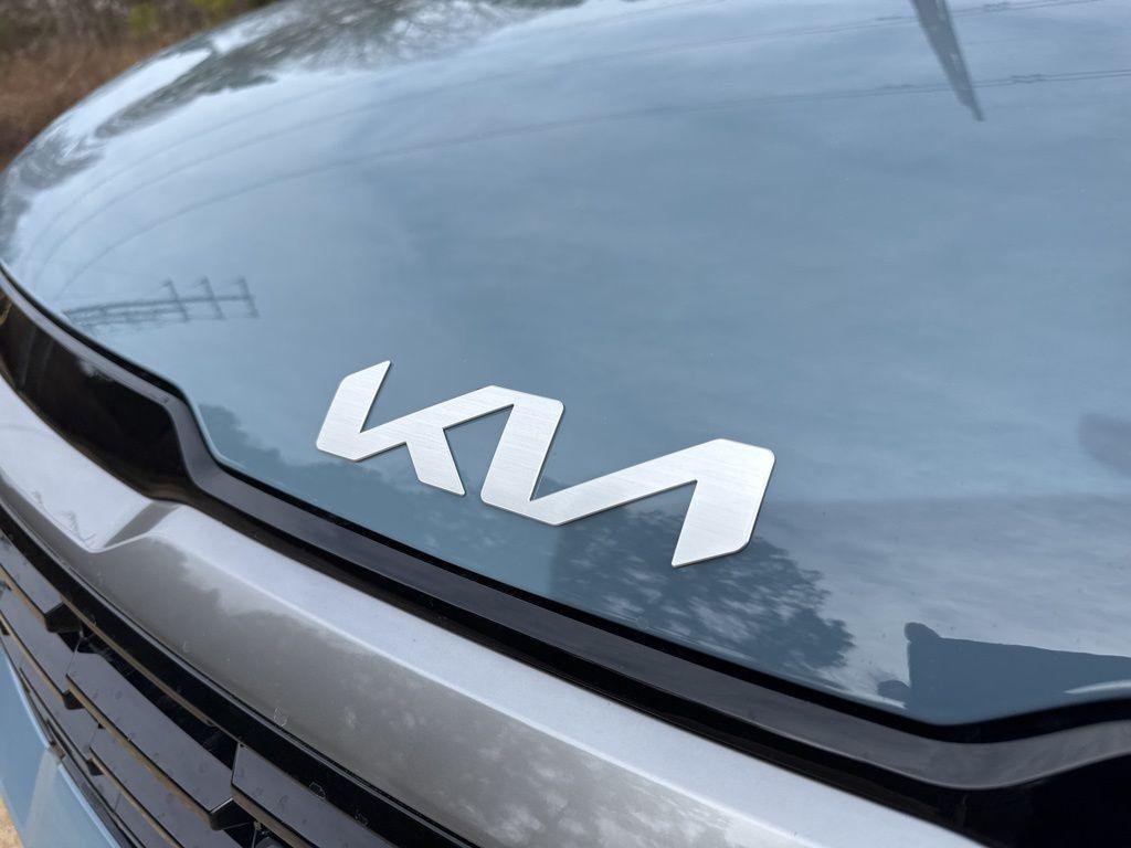 new 2026 Kia Sportage Hybrid car, priced at $32,772