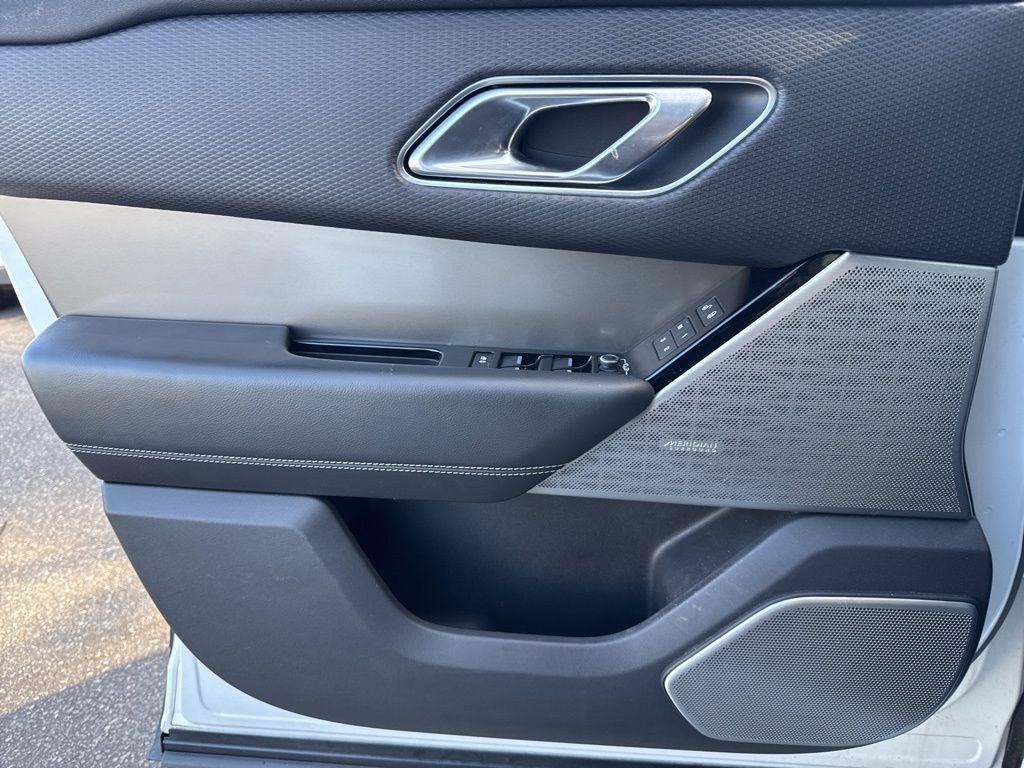 used 2018 Land Rover Range Rover Velar car, priced at $19,487