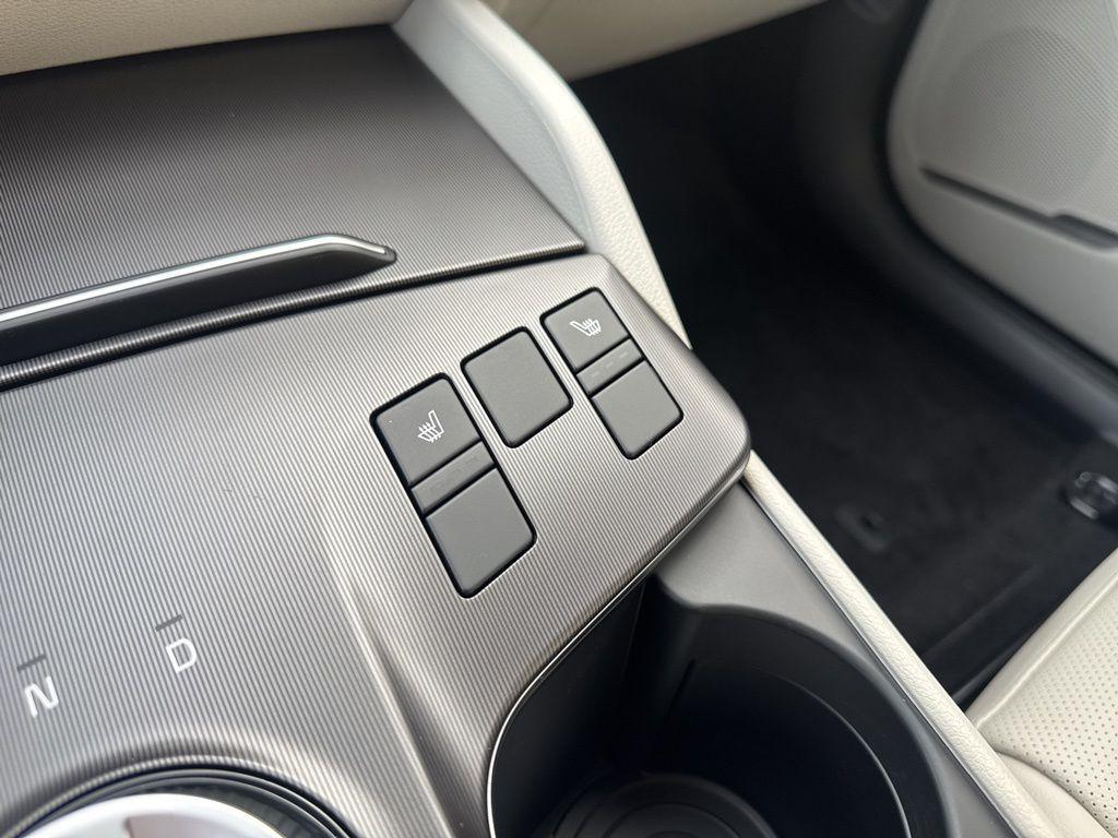 new 2026 Kia Sportage Hybrid car, priced at $32,274