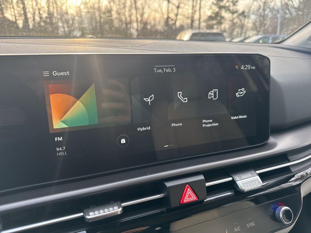 new 2026 Kia Sportage Hybrid car, priced at $32,274