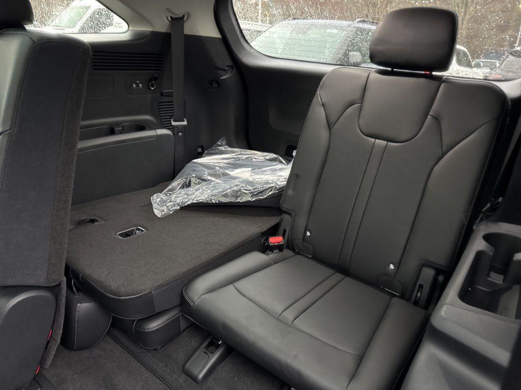 new 2026 Kia Sorento car, priced at $34,330