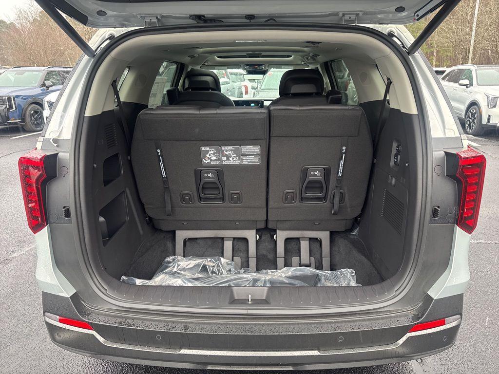 new 2026 Kia Carnival Hybrid car, priced at $51,429