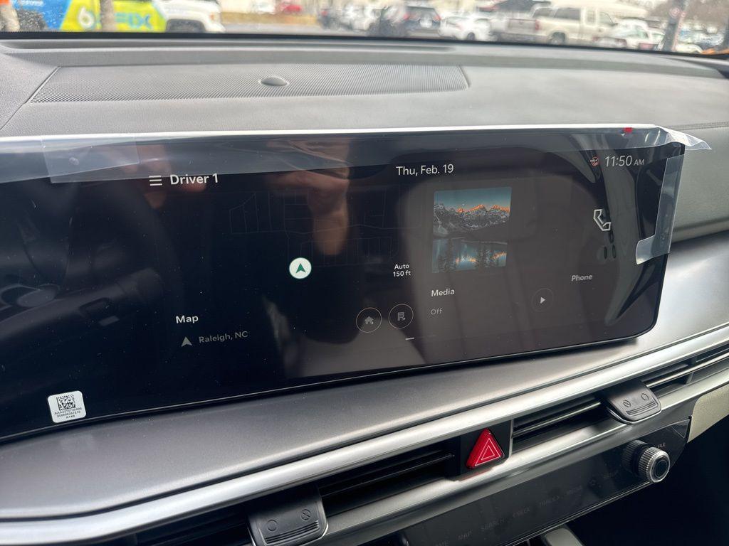 new 2026 Kia Sorento car, priced at $38,012