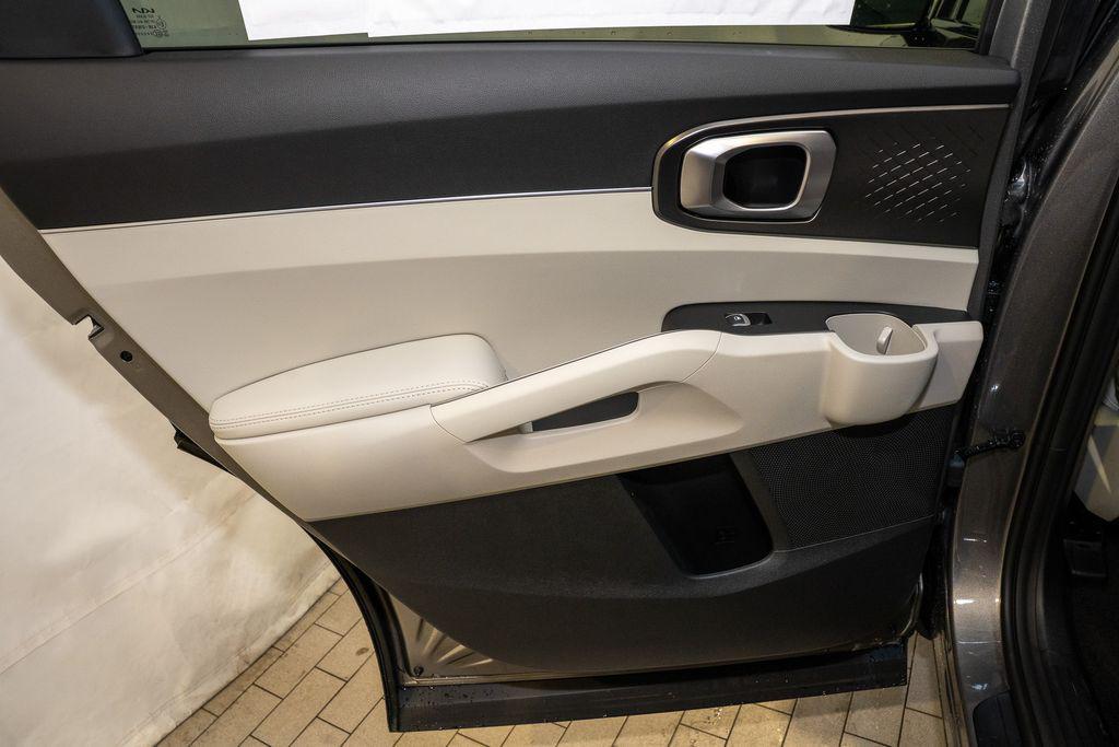 new 2026 Kia Sorento Hybrid car, priced at $37,463