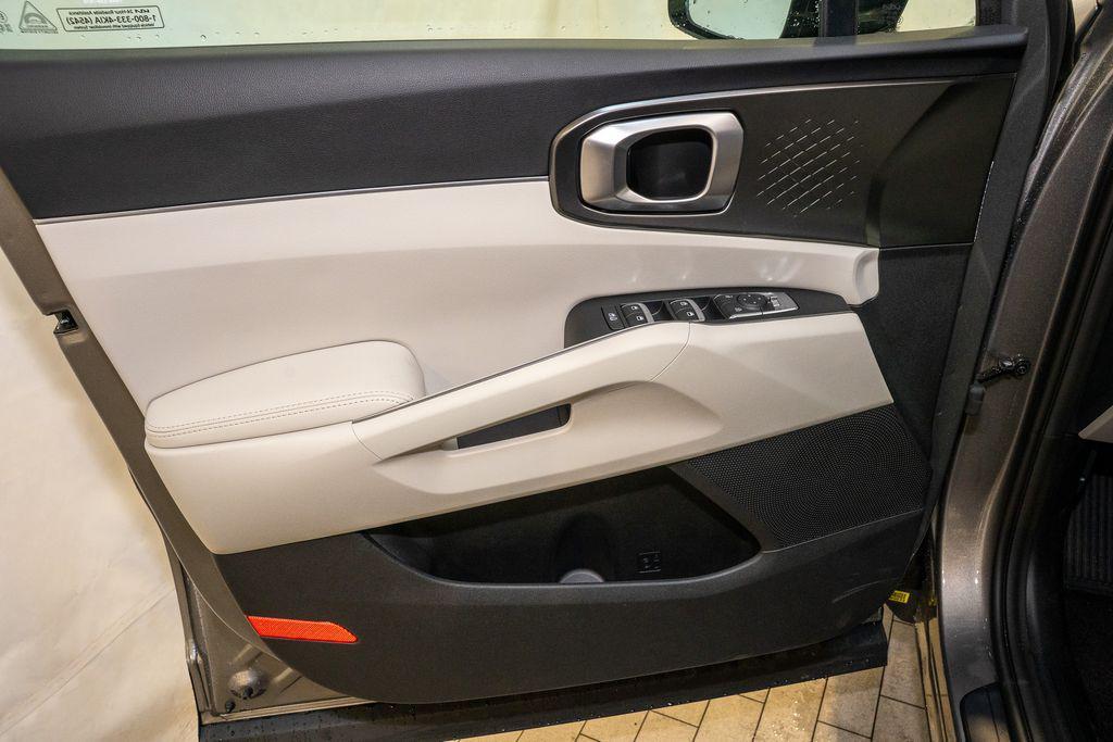 new 2026 Kia Sorento Hybrid car, priced at $37,463