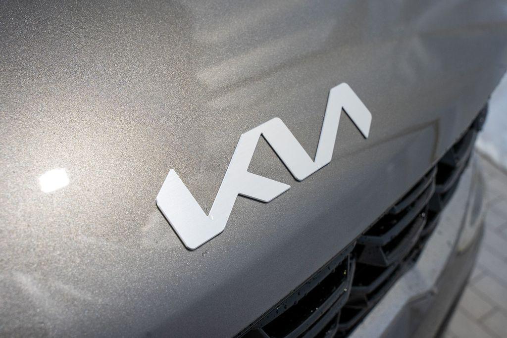 new 2026 Kia Sorento Hybrid car, priced at $37,463