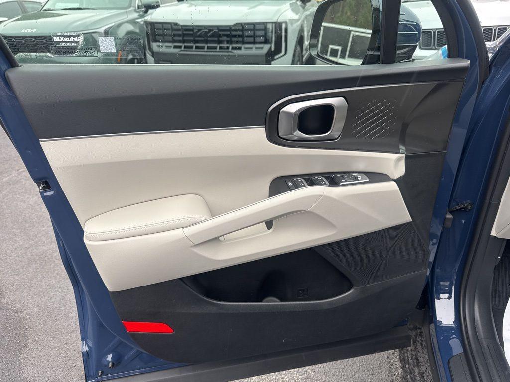 new 2026 Kia Sorento car, priced at $35,122