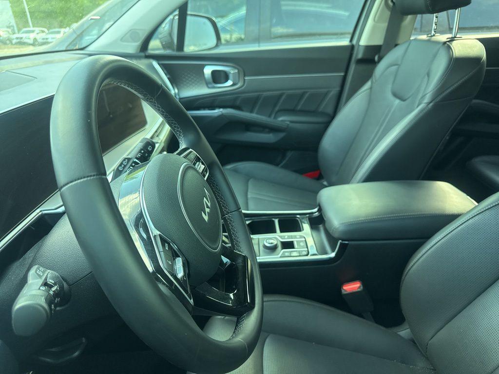 used 2025 Kia Sorento car, priced at $37,000